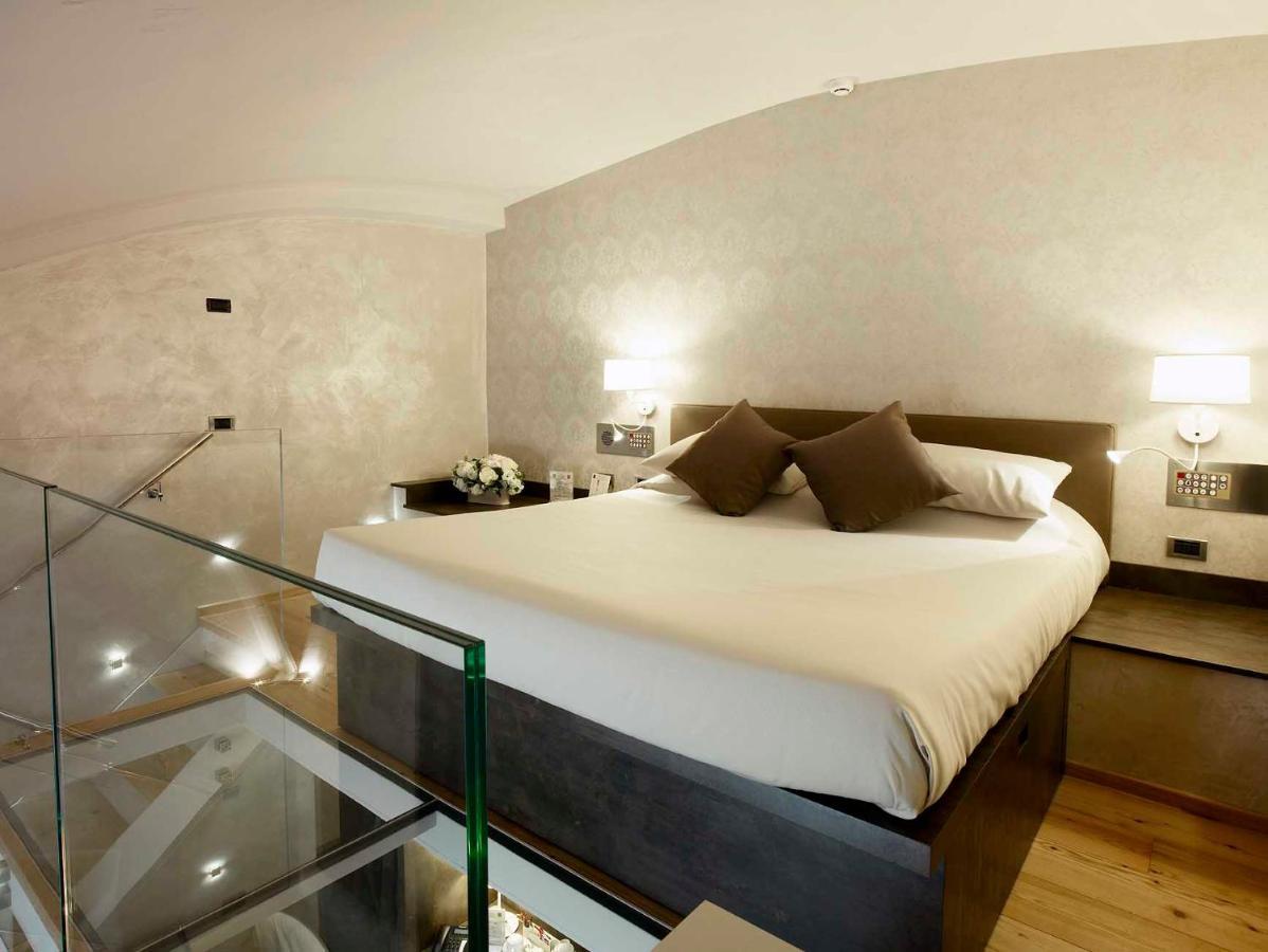 Hotel Parco Borromeo - Monza Brianza 切萨诺·马德尔诺 外观 照片