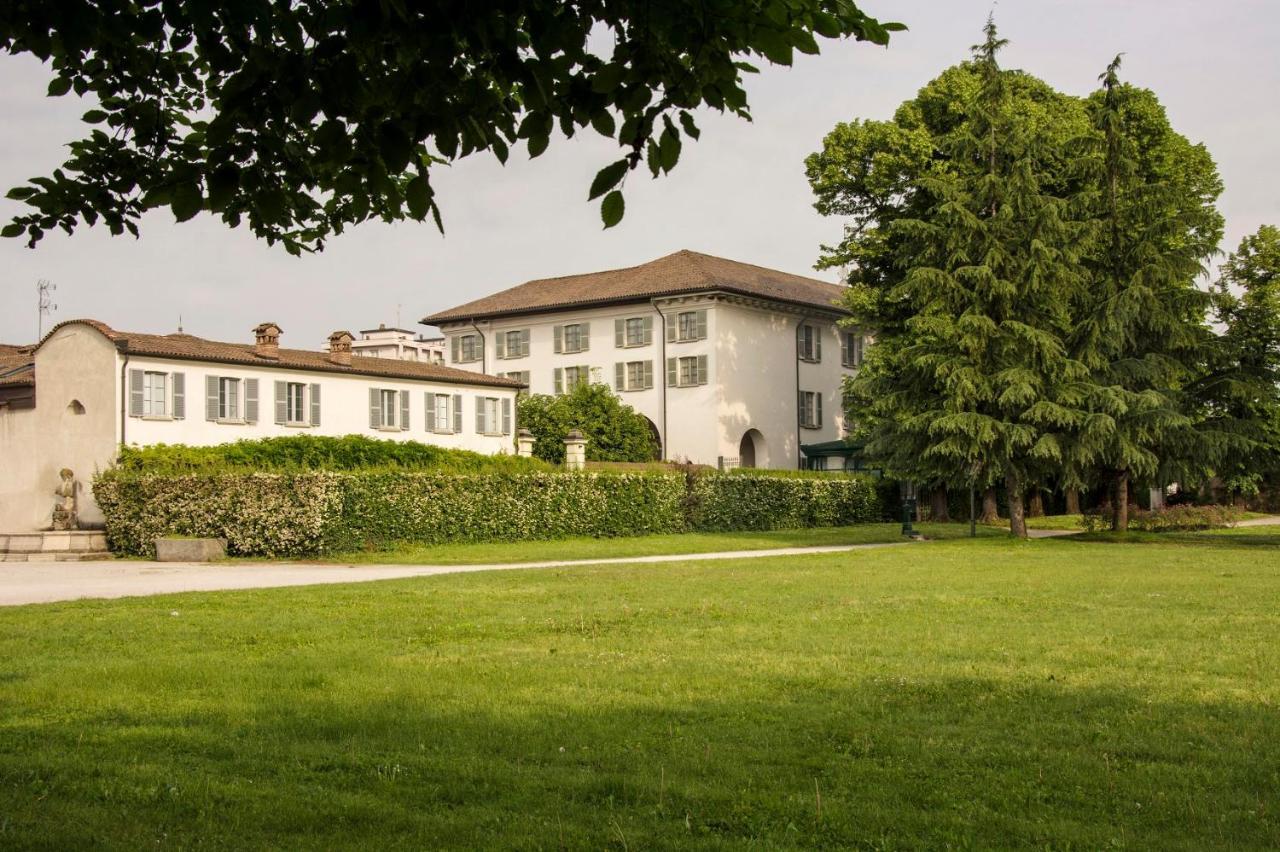 Hotel Parco Borromeo - Monza Brianza 切萨诺·马德尔诺 外观 照片
