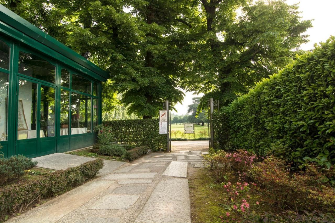 Hotel Parco Borromeo - Monza Brianza 切萨诺·马德尔诺 外观 照片