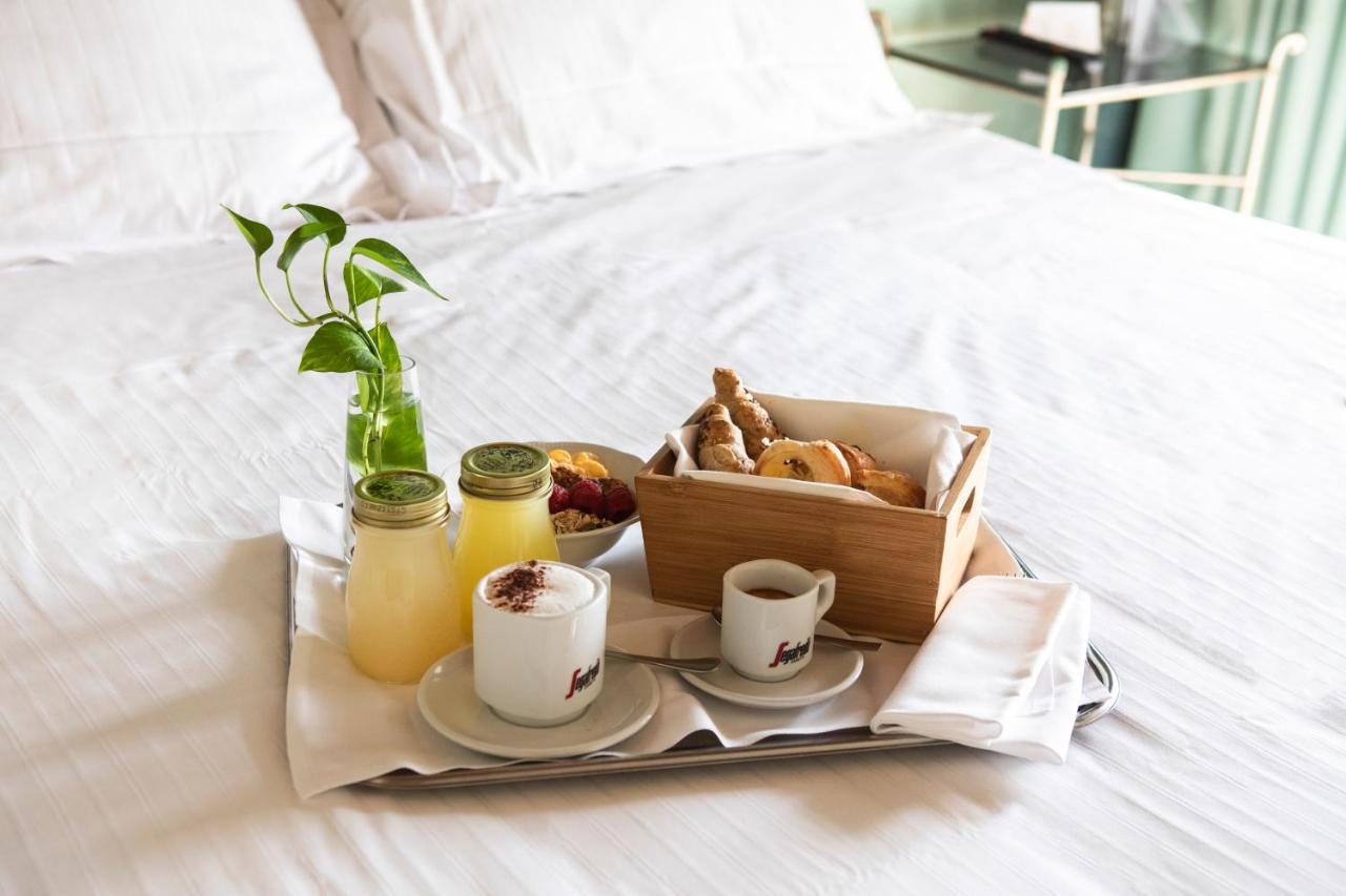 Hotel Parco Borromeo - Monza Brianza 切萨诺·马德尔诺 外观 照片
