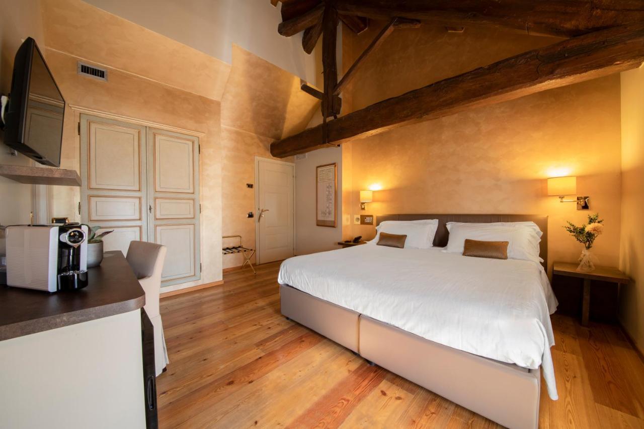 Hotel Parco Borromeo - Monza Brianza 切萨诺·马德尔诺 外观 照片