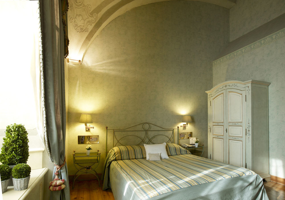 Hotel Parco Borromeo - Monza Brianza 切萨诺·马德尔诺 外观 照片